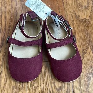 Baby girls 12-18month (3) maroon ballet flats with Velcro sides NWT